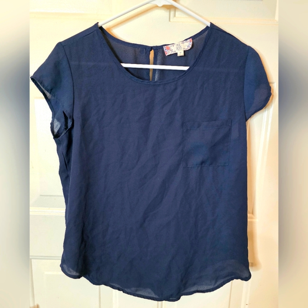 Pink Rose Navy Blue Lightweight Blouse Size Medium‎